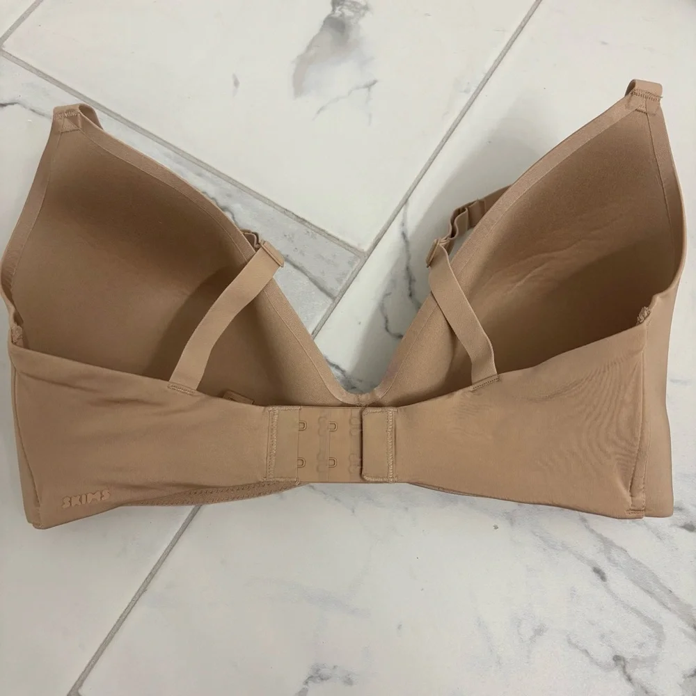 Skims Bra 36DDD Smoothing Full Coverage Nude Sand Everyday Wear Soft - Picture 2 of 5
